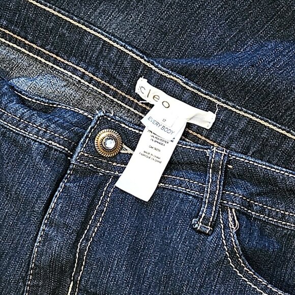 CLEO - Blue jean cotton blend shorts - Every Body style - Picture 9 of 9